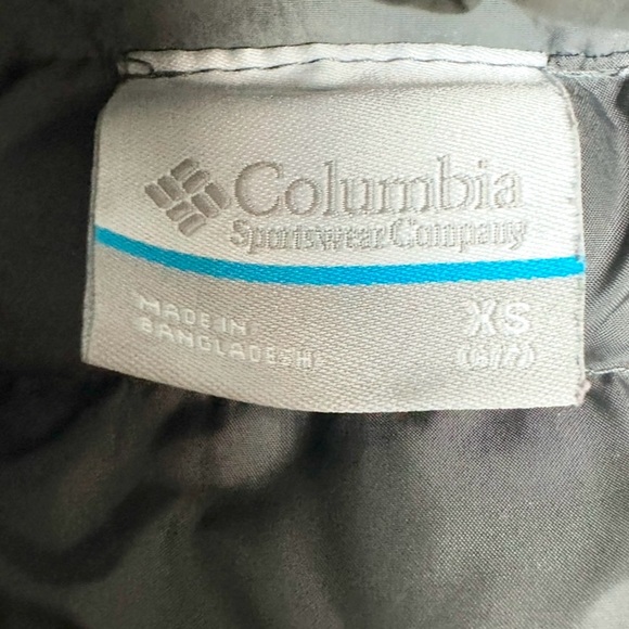 Columbia boys size XS 6-7 gray zip up Columbia winter puffer jacket with hood - Picture 5 of 6
